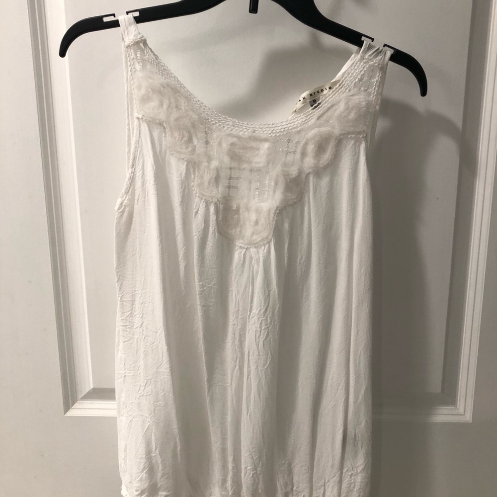 Max Studio unique white dressy tank top